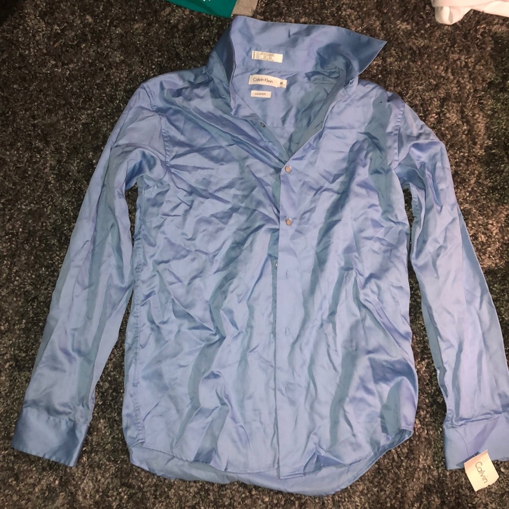 Men’s Collared Button Shirt